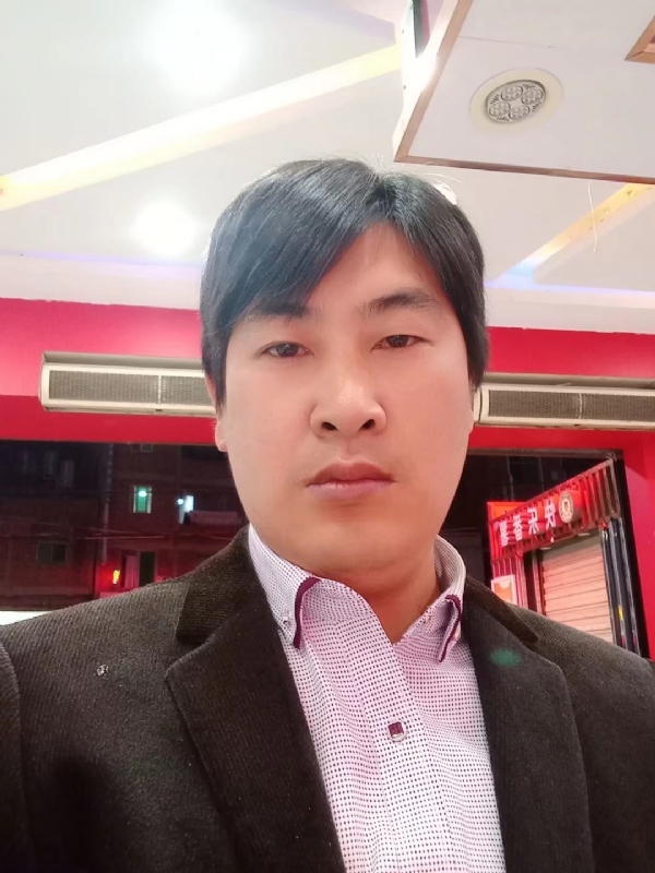 奔跑的第二张照片--泉州上门女婿服务网